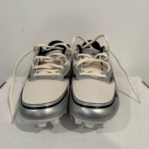 Enzo “Runnerz” (White/Silver)